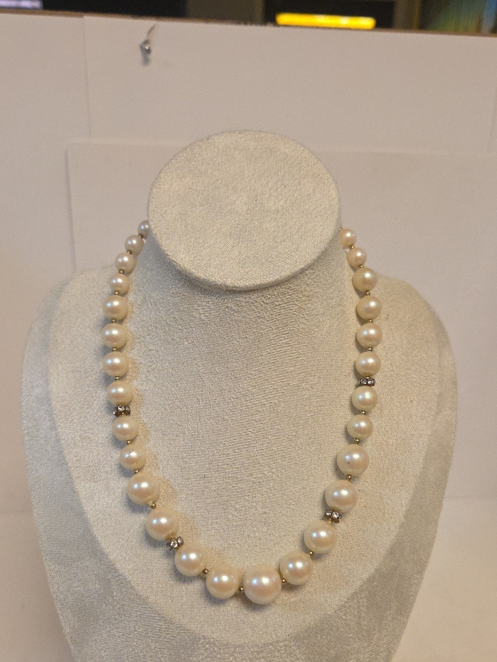 Pearl Necklace with Rhinestone Spacers - Cream Pearl Strand [0163]